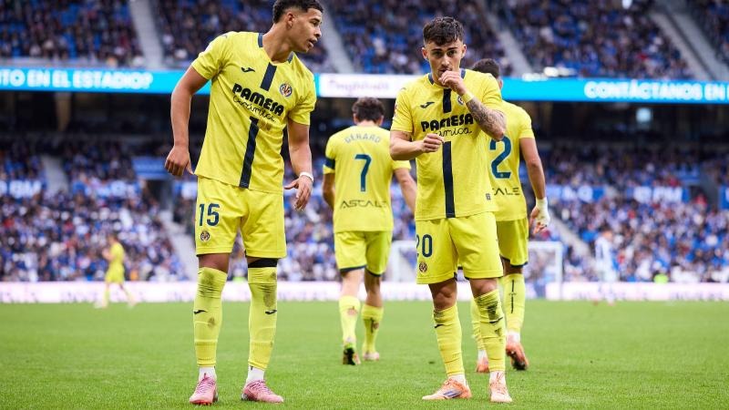 篮球湖人主力球员场上状态火热（湖人核心球员比赛状态爆棚）