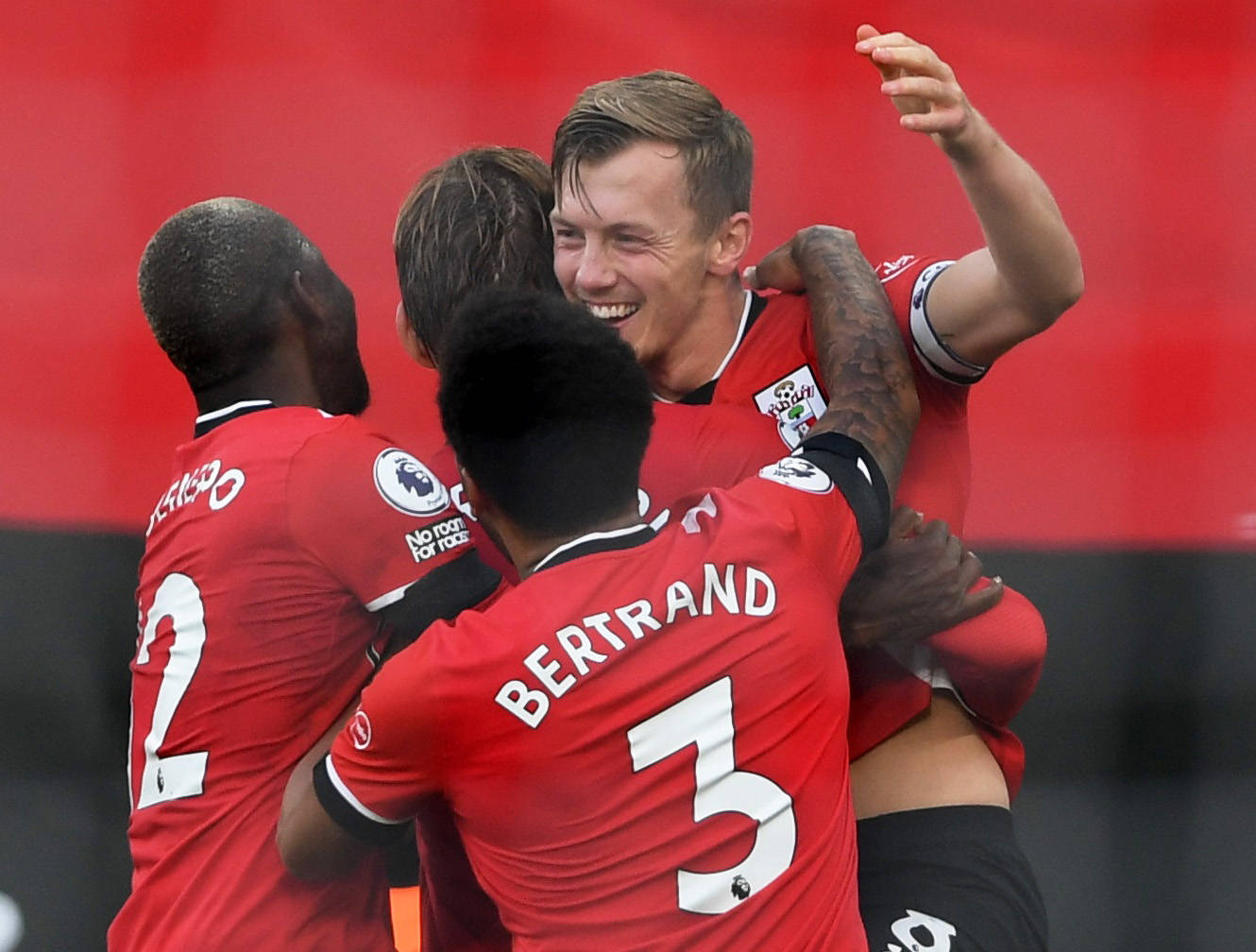 孔塞桑下课倒计时？米兰酝酿巨变：塔索蒂救火+本土新帅+削权伊布